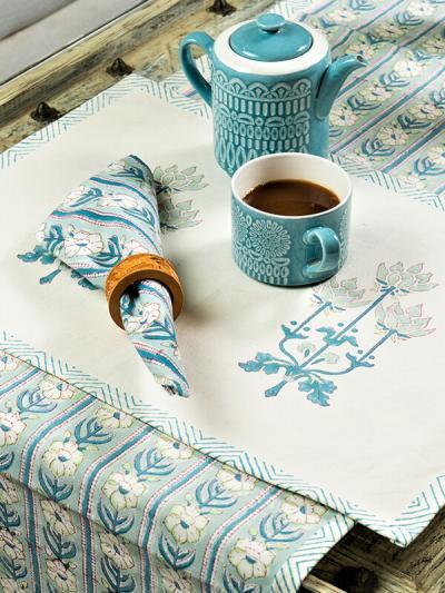 Turquoise Ray Florets Table Mats with Napkins