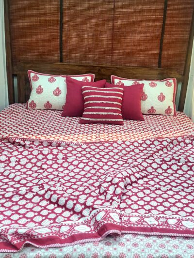 Strawberry Farms Mulmul Double Bed Dohar