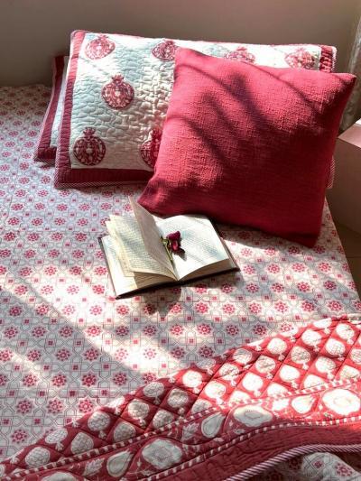 Strawberry Farms Mulmul Double Bed Dohar